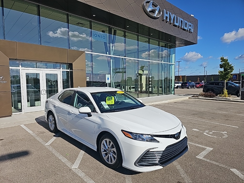 2024 Toyota Camry LE Image 35 of 36