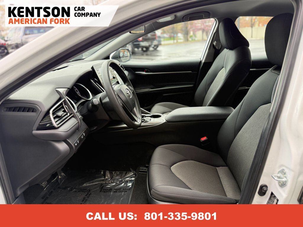 Vehicle image 31 of 41