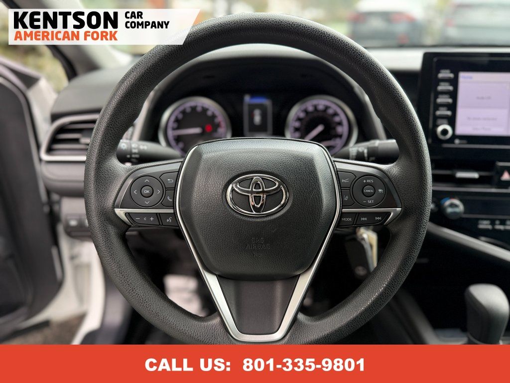 Vehicle image 19 of 41
