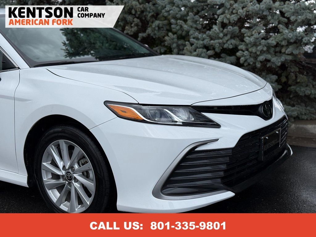 Vehicle image 14 of 41