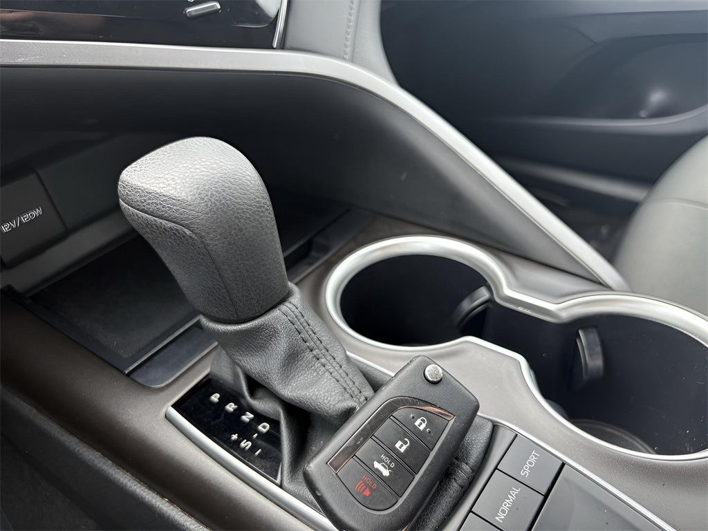 2024 Toyota Camry LE Image 16 of 21
