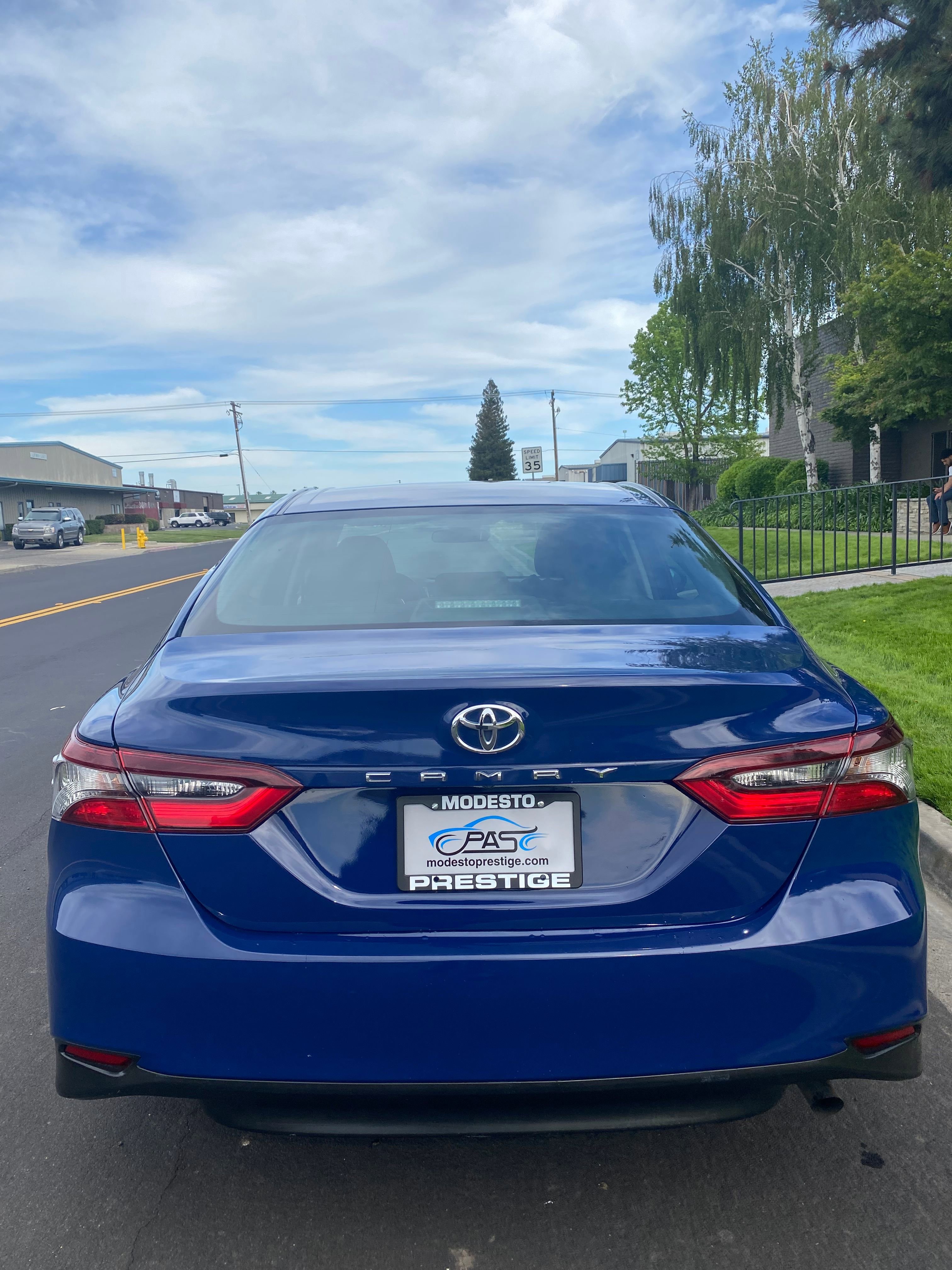 Vehicle image 4 of 24