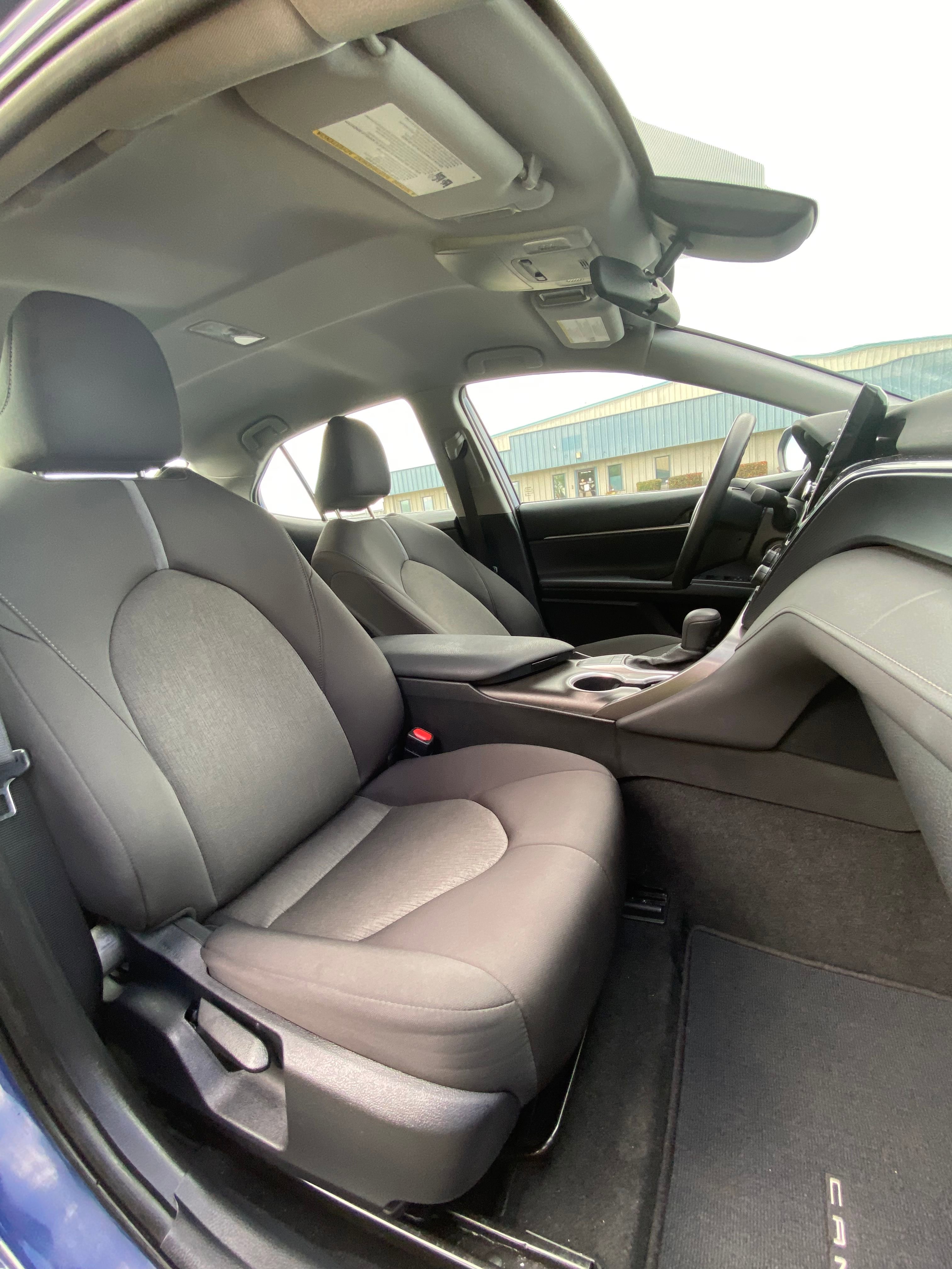 Vehicle image 22 of 24
