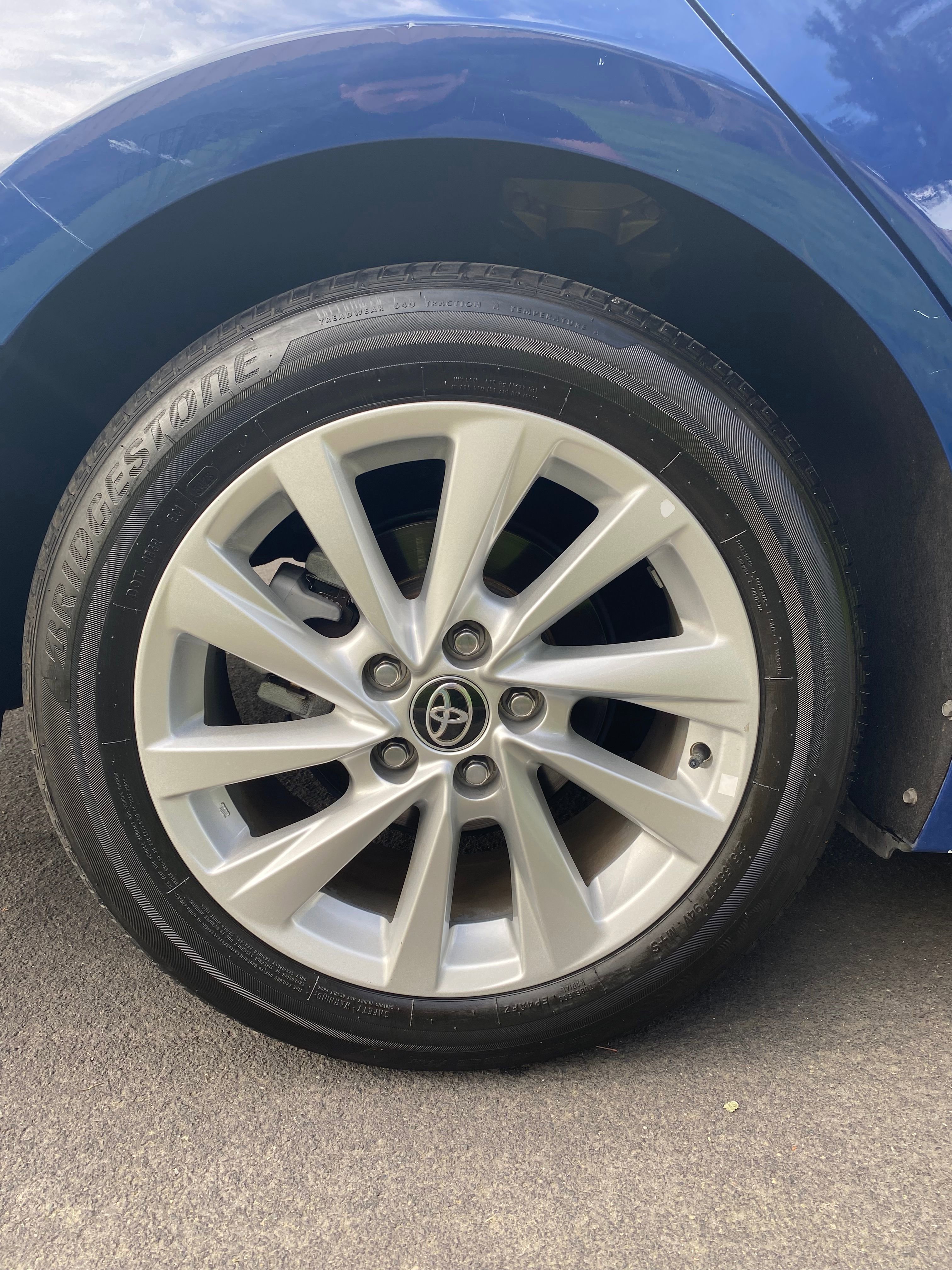 Vehicle image 6 of 24