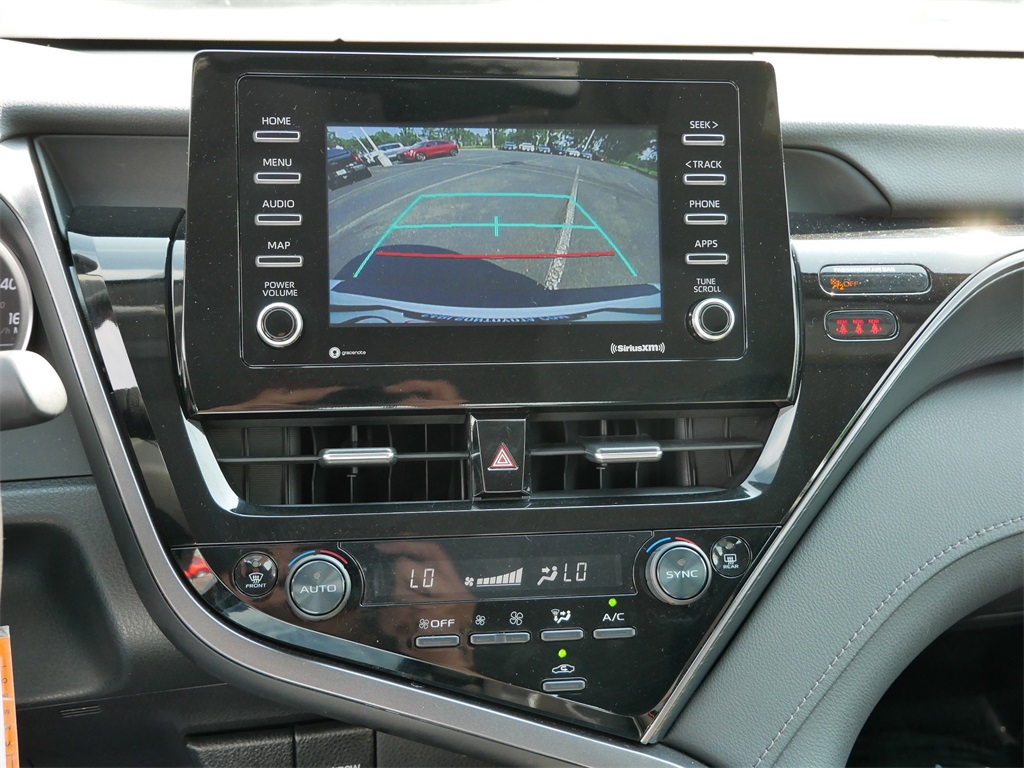 Vehicle image 23 of 28