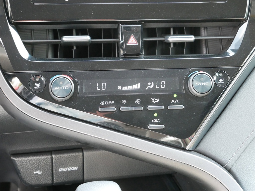 Vehicle image 19 of 28
