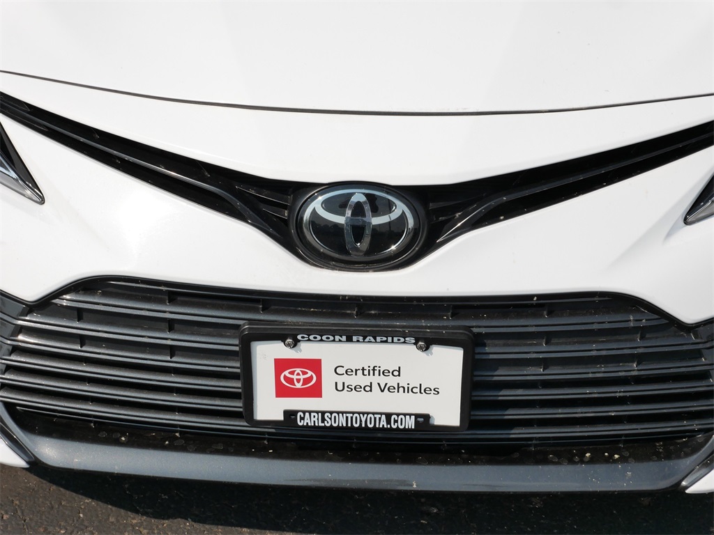 Vehicle image 10 of 28