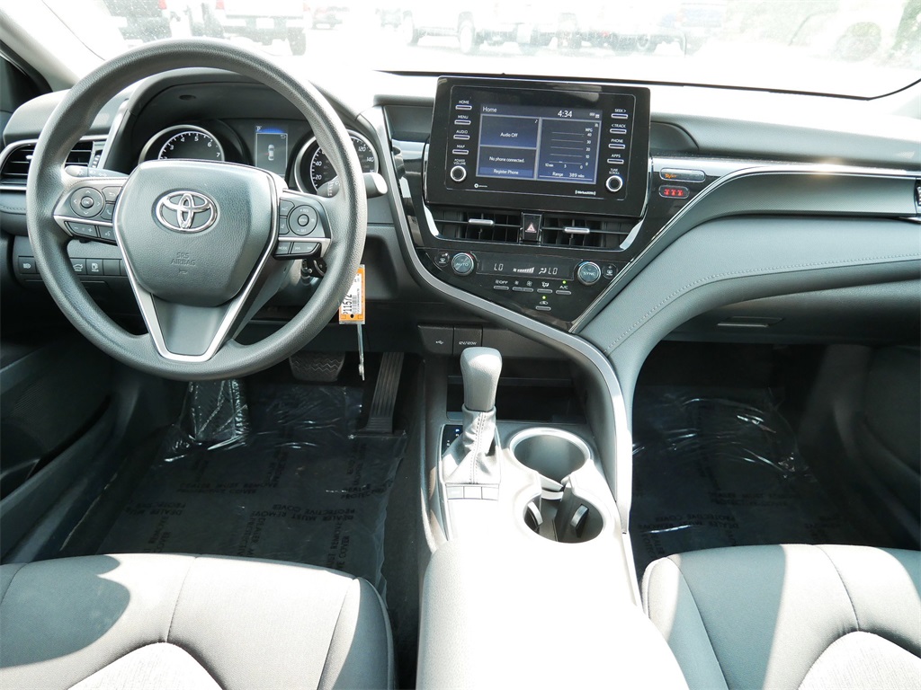 Vehicle image 14 of 28
