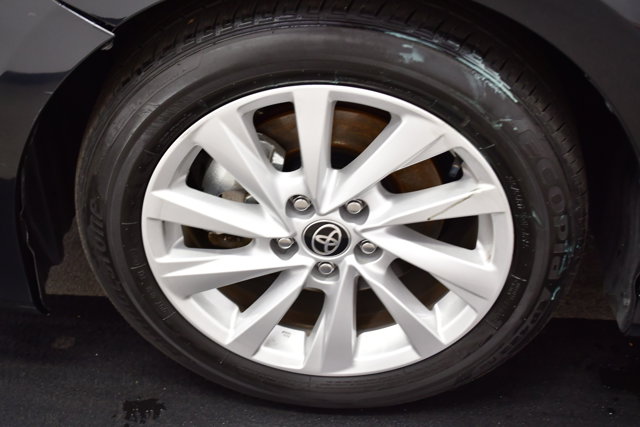 2024 Toyota Camry LE Image 8 of 31