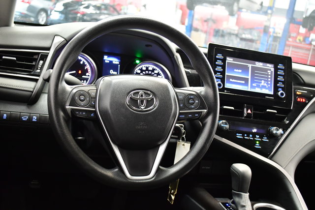 2024 Toyota Camry LE Image 15 of 31