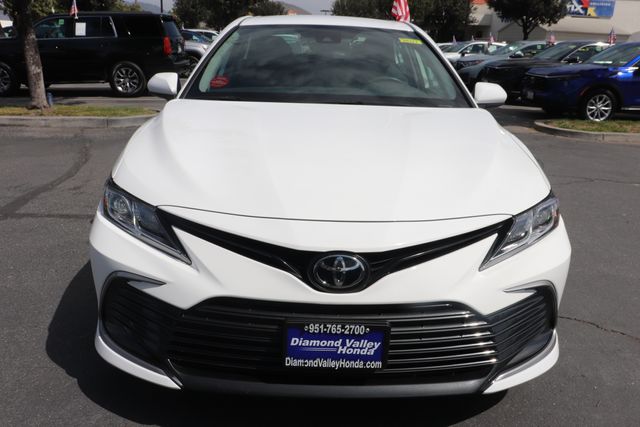 Vehicle image 6 of 24