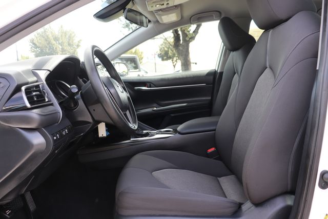 Vehicle image 10 of 24