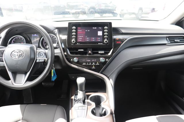 Vehicle image 13 of 24
