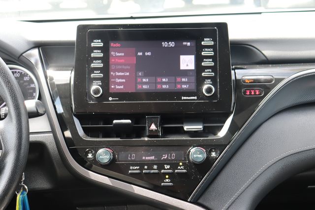 Vehicle image 14 of 24