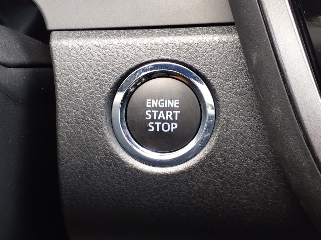 Vehicle image 31 of 34