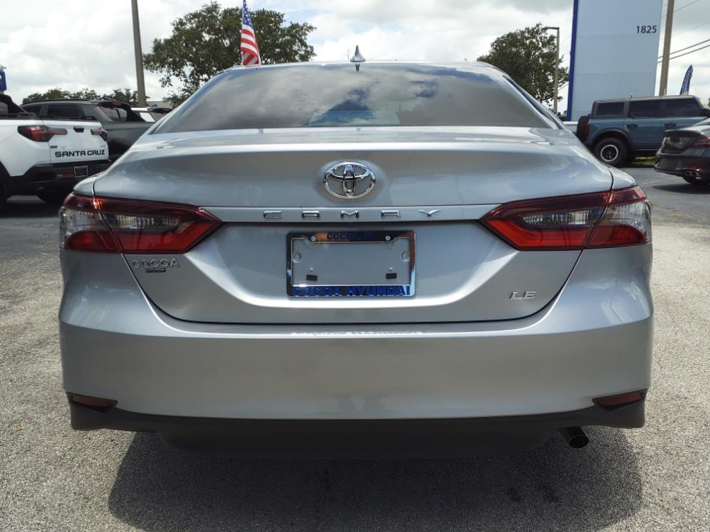 Vehicle image 7 of 34