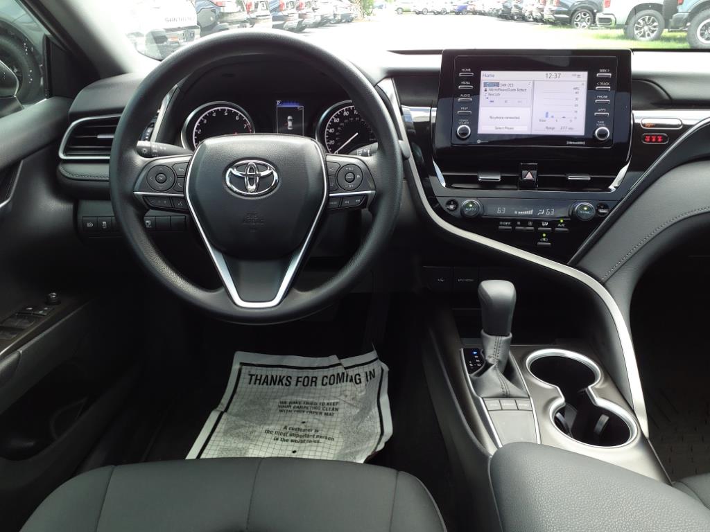 Vehicle image 18 of 34