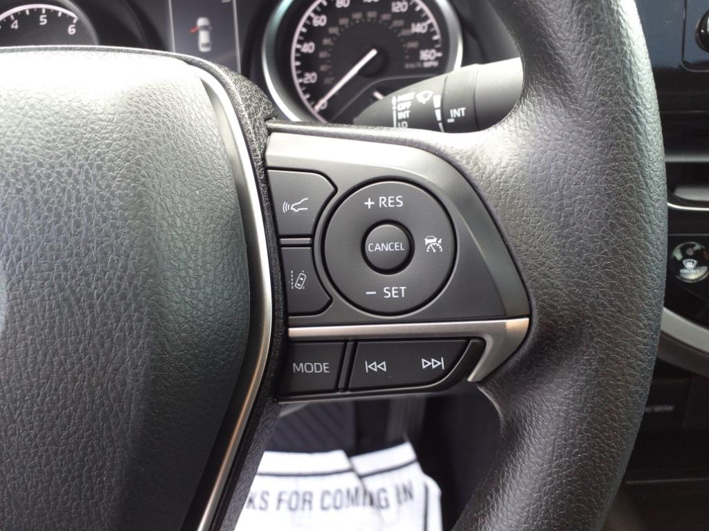 Vehicle image 25 of 34