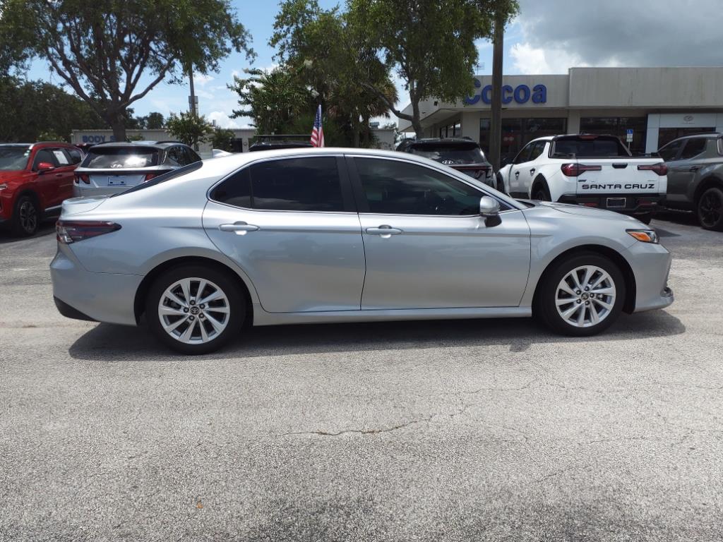 Vehicle image 5 of 34