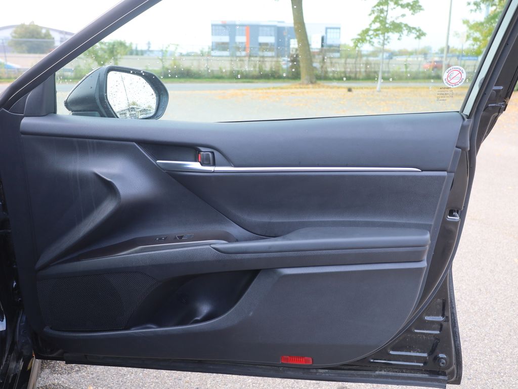 2024 Toyota Camry SE Image 29 of 37