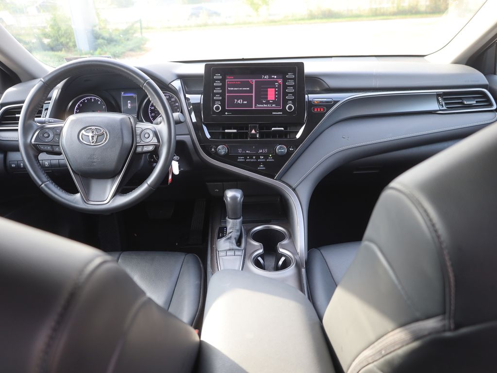 2024 Toyota Camry SE Image 20 of 37