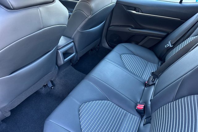 2024 Toyota Camry SE Image 11 of 31