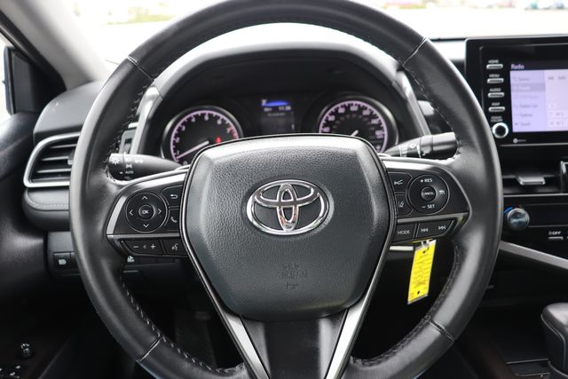 Vehicle image 15 of 24