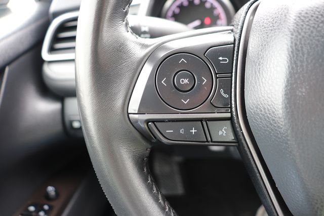 Vehicle image 16 of 24