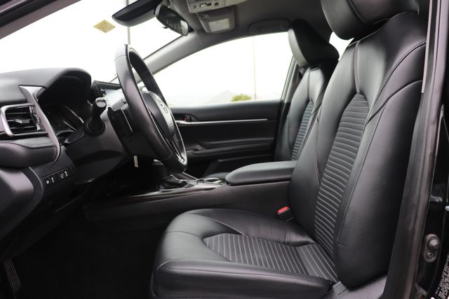 Vehicle image 9 of 24