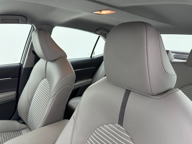 2024 Toyota Camry SE Image 16 of 41