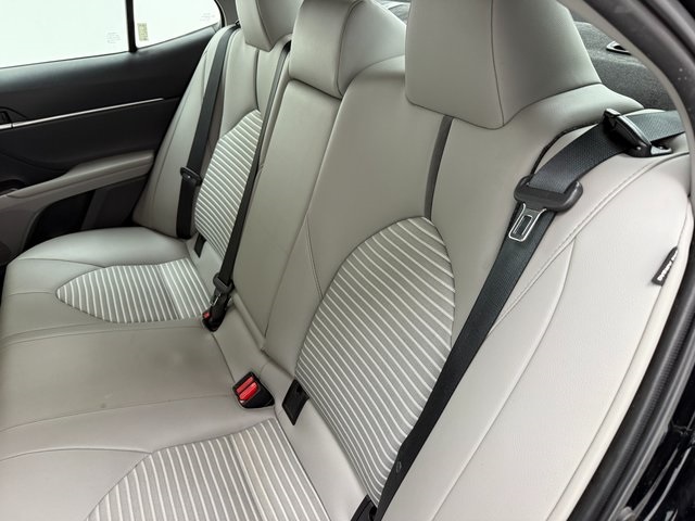 2024 Toyota Camry SE Image 12 of 41