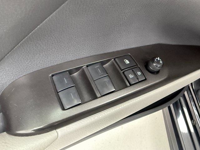 2024 Toyota Camry SE Image 31 of 41