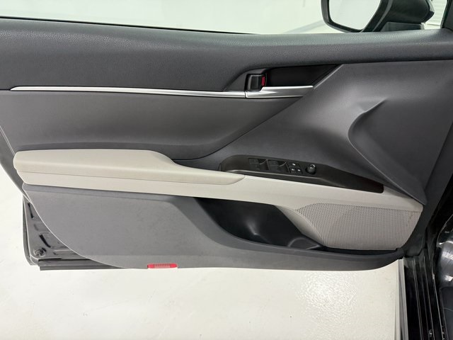 2024 Toyota Camry SE Image 24 of 41