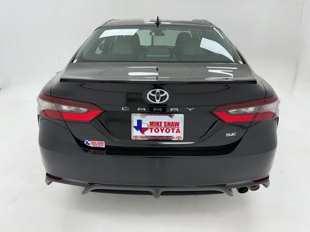 2024 Toyota Camry SE Image 8 of 41
