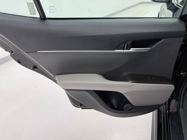 2024 Toyota Camry SE Image 25 of 41
