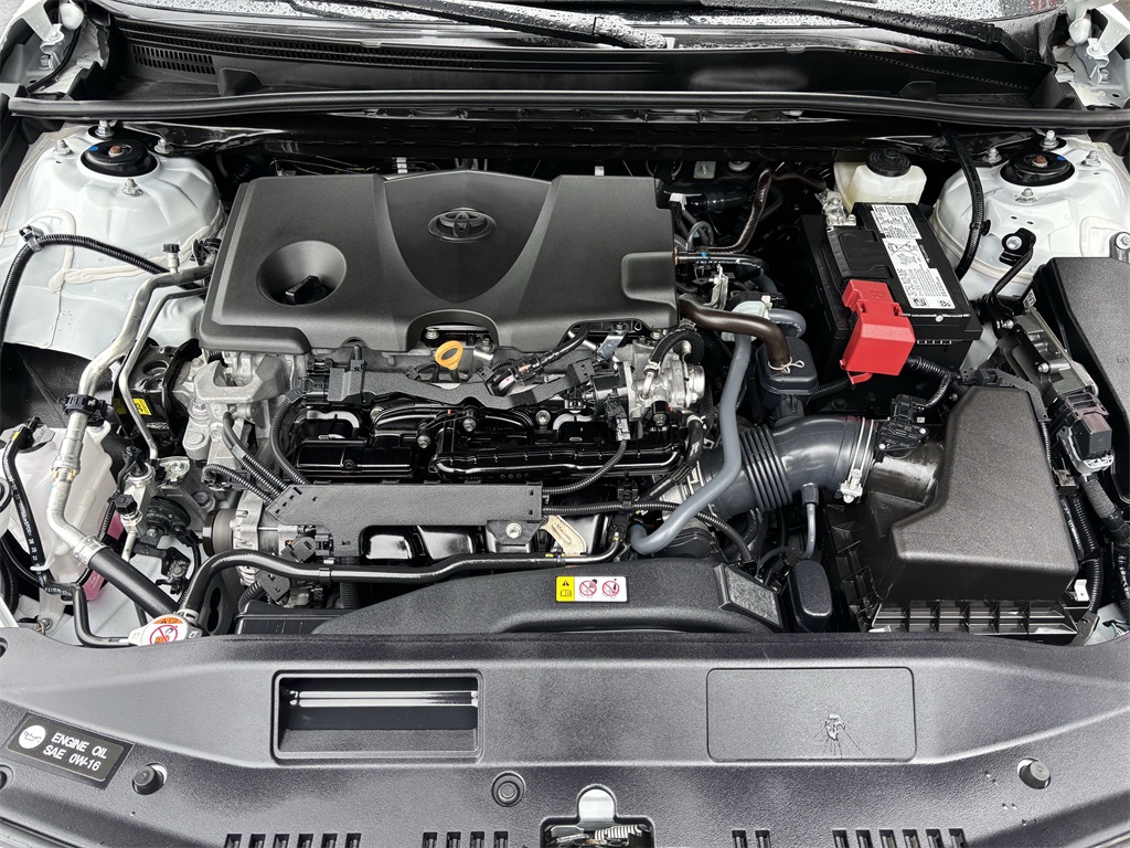 Vehicle image 24 of 25