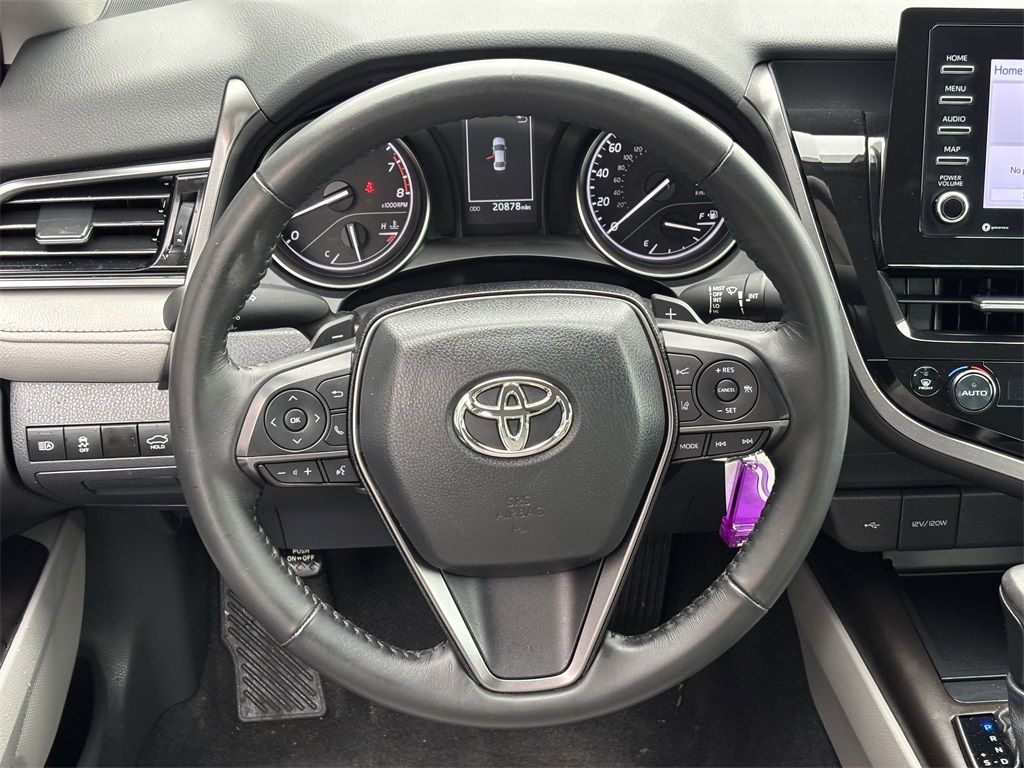 Vehicle image 10 of 25