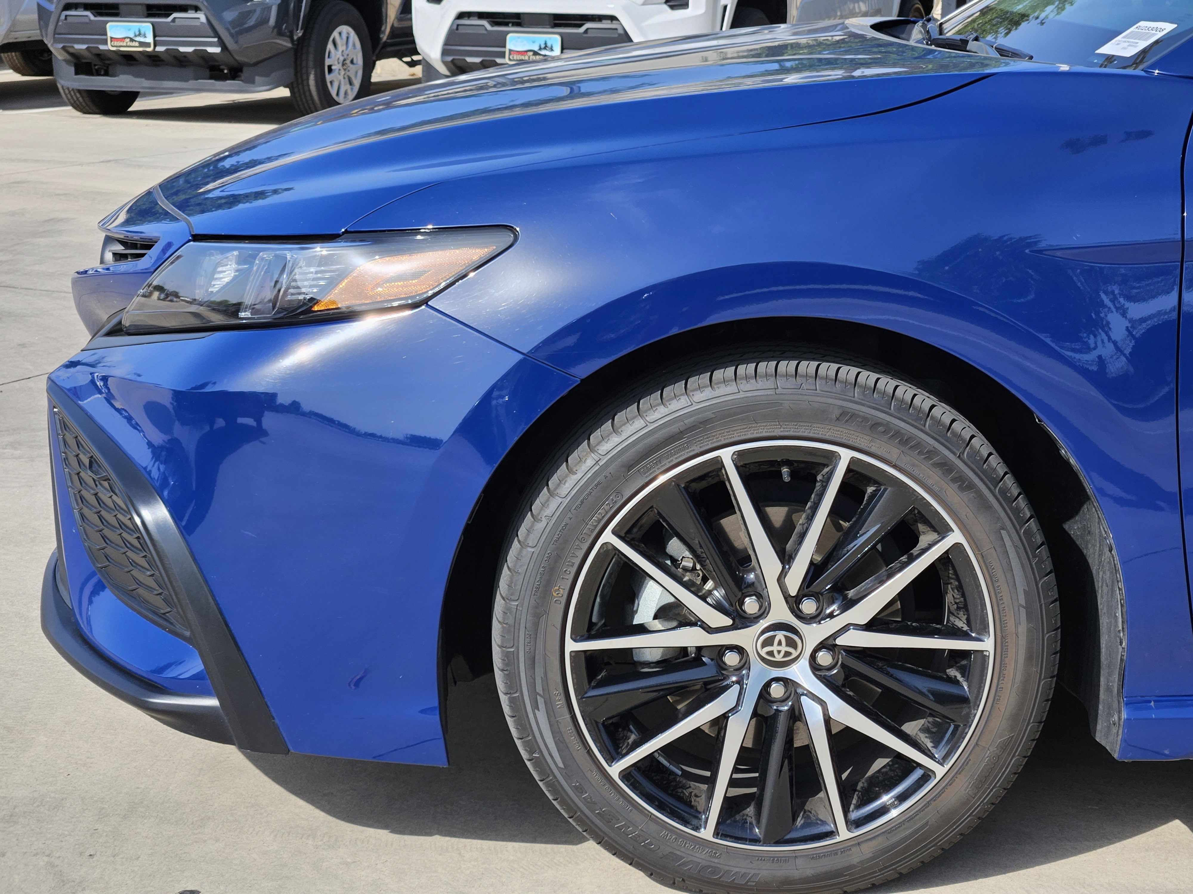 Vehicle image 7 of 22