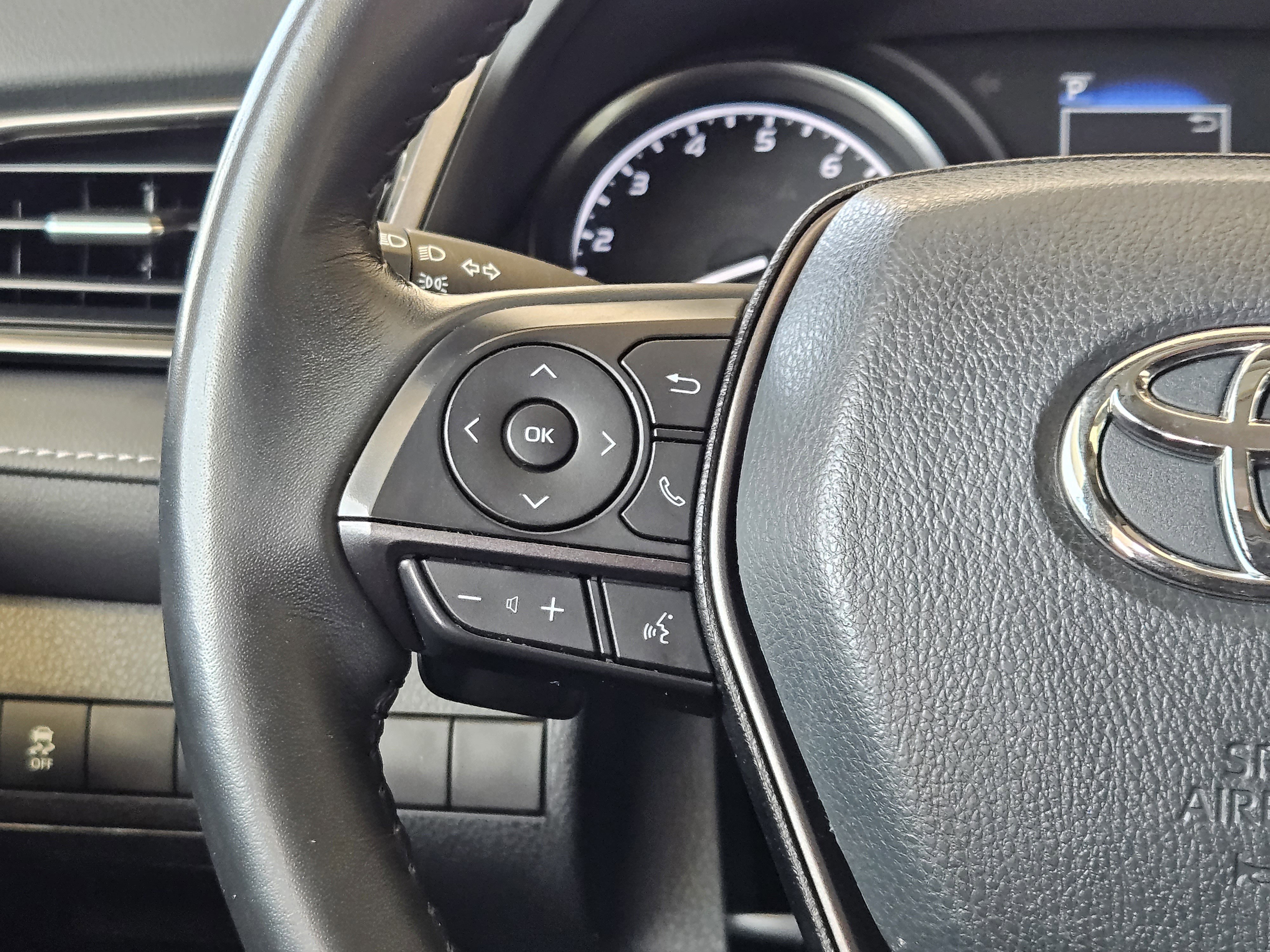 Vehicle image 19 of 22