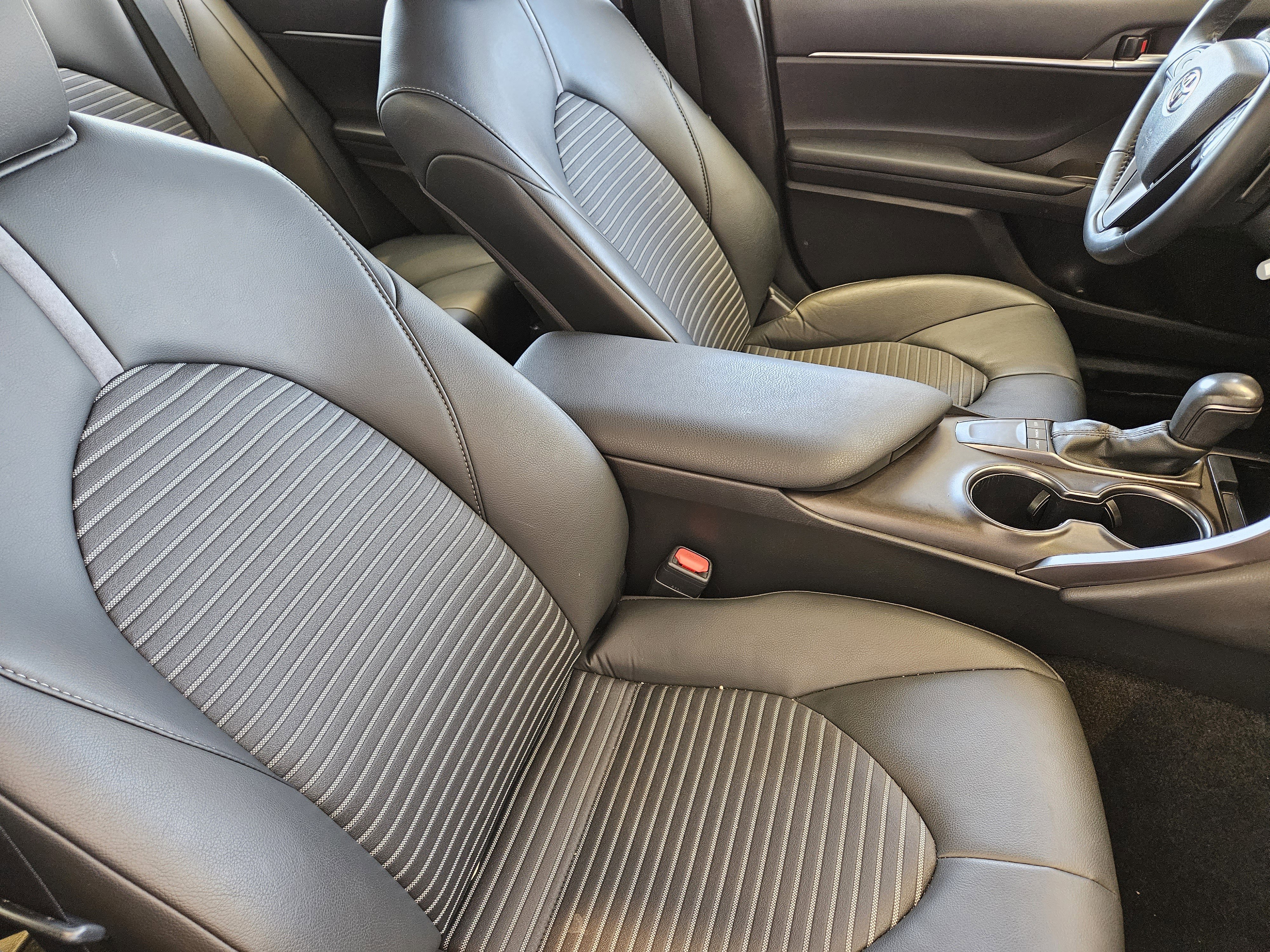 Vehicle image 9 of 22