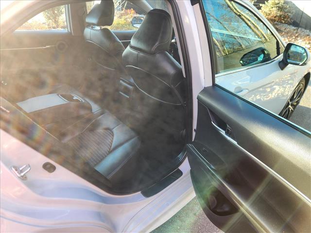 2024 Toyota Camry SE Image 18 of 36