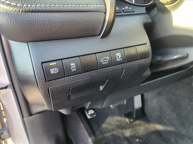 2024 Toyota Camry SE Image 30 of 36