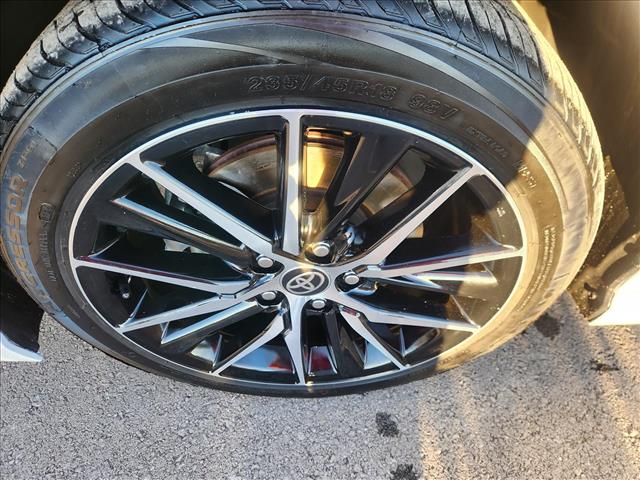 2024 Toyota Camry SE Image 10 of 36