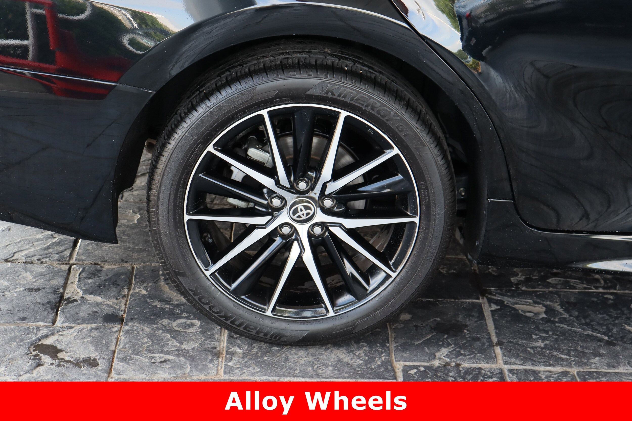 Vehicle image 12 of 44