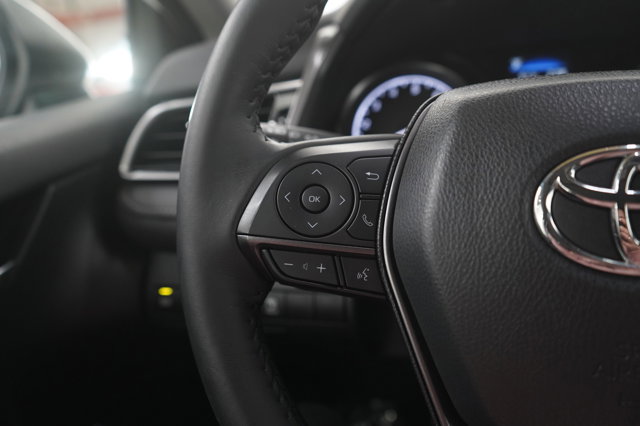 Vehicle image 20 of 27