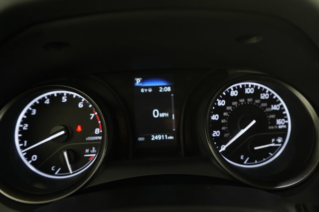 Vehicle image 22 of 27
