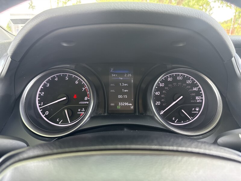 Vehicle image 19 of 28