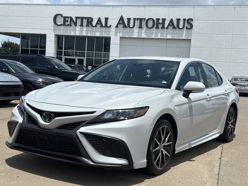 Vehicle image 1 of 28