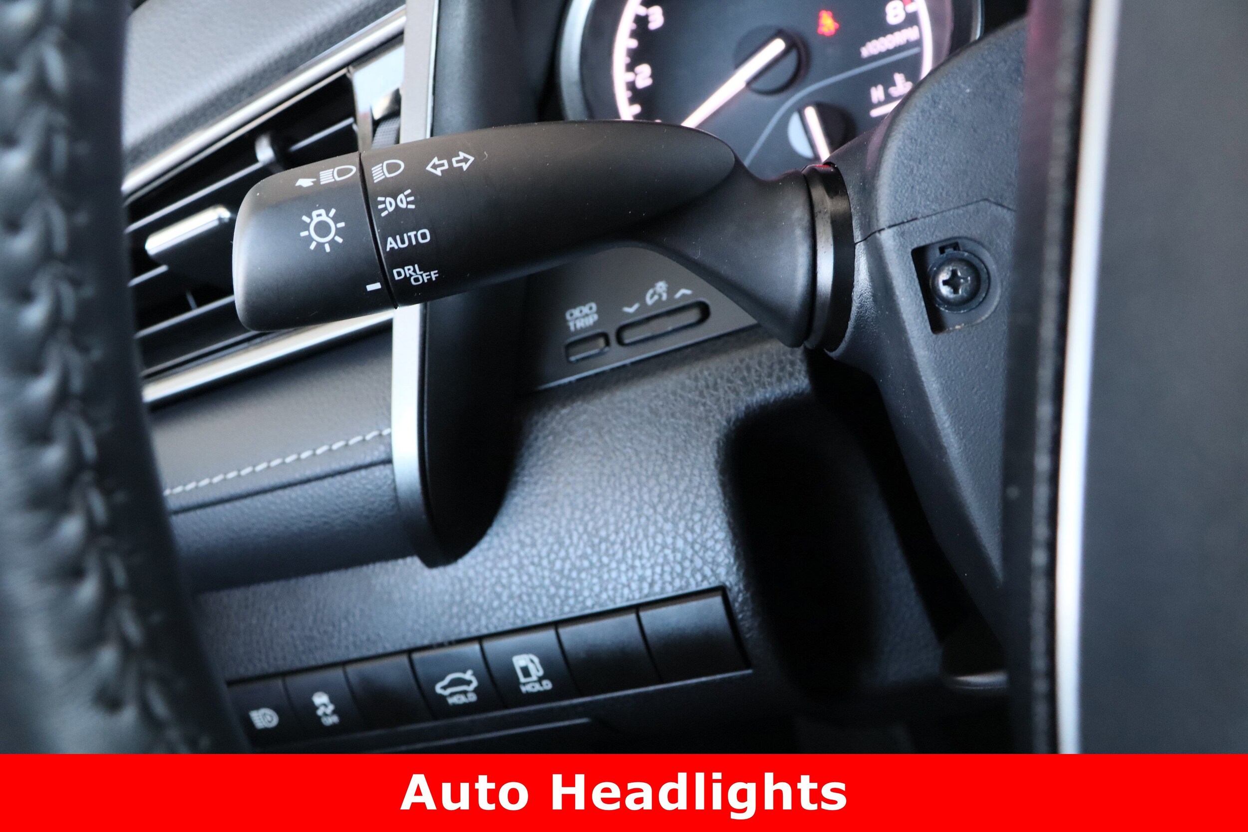 Vehicle image 25 of 44