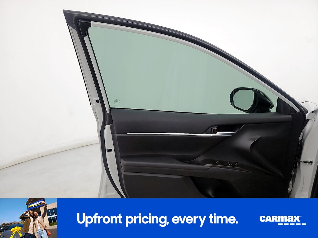 2024 Toyota Camry SE Image 23 of 25